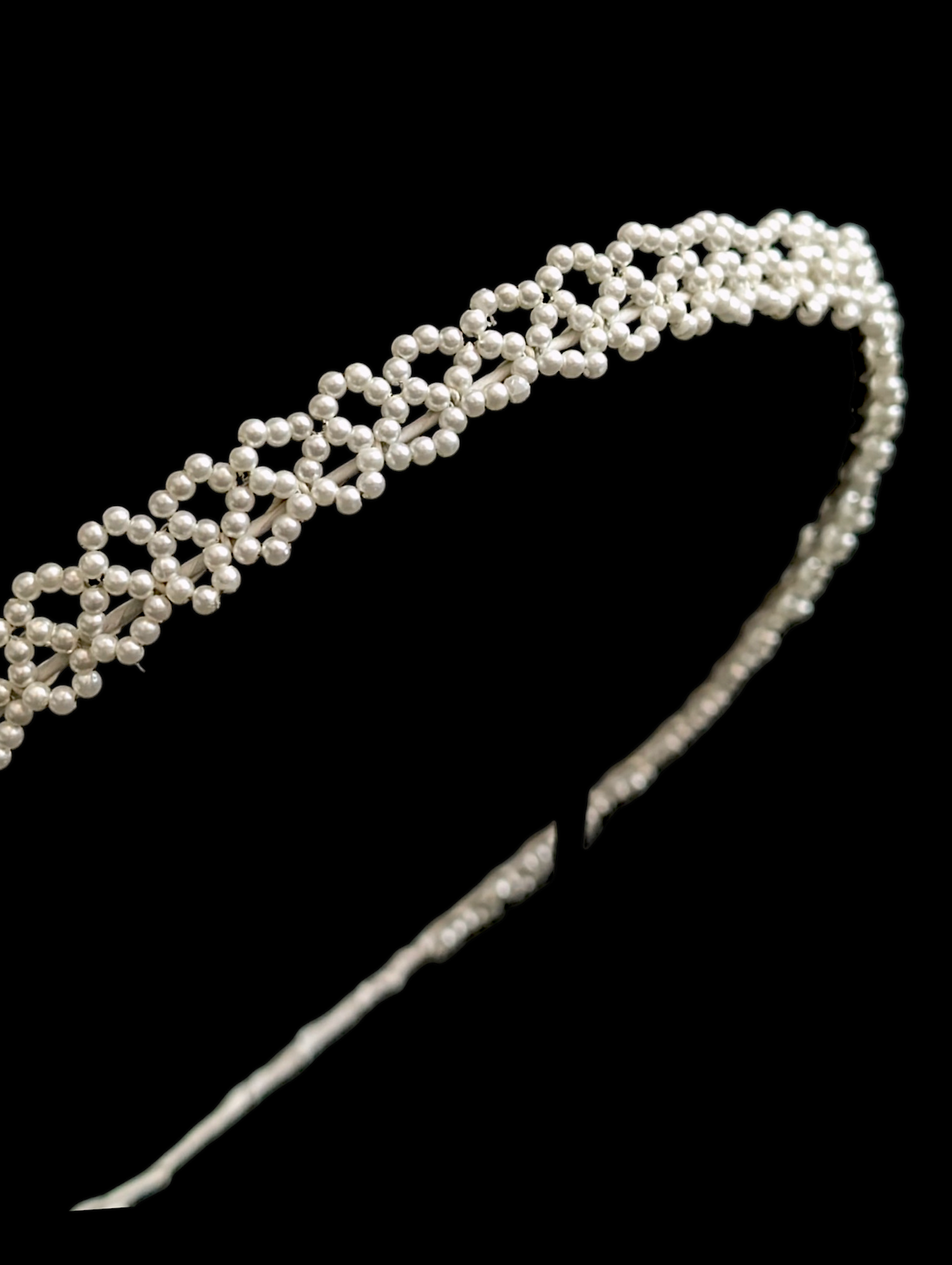Vintage Simple Delicate Looped Pearl Minimalist Crown Wedding Headpiece