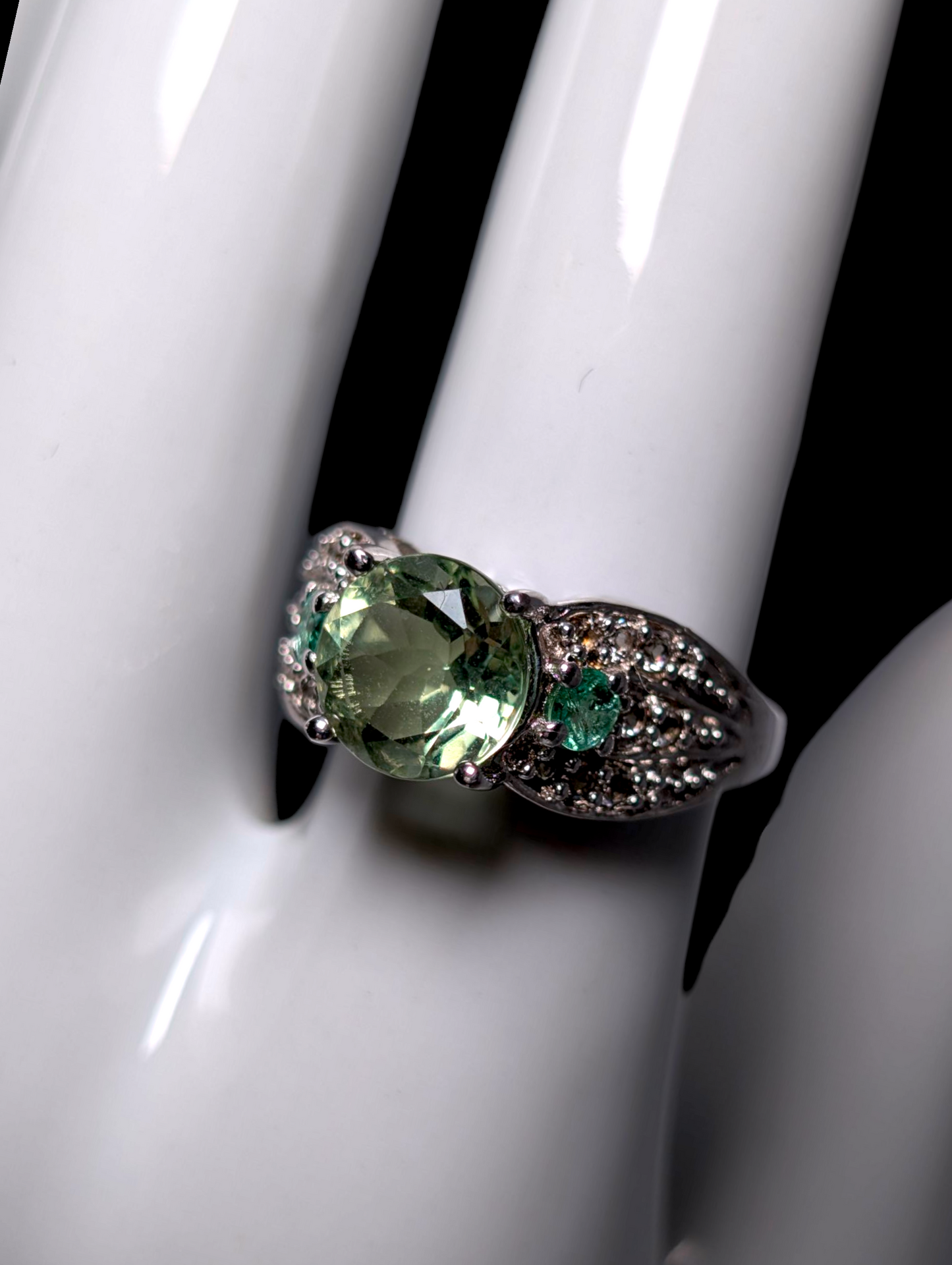 Vintage Round Brilliant Cut Genuine Bicolor Fluorite Solitaire with Emerald and White Topaz Accents Sterling Silver Ring
