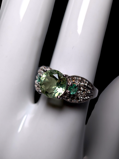 Vintage Round Brilliant Cut Genuine Bicolor Fluorite Solitaire with Emerald and White Topaz Accents Sterling Silver Ring