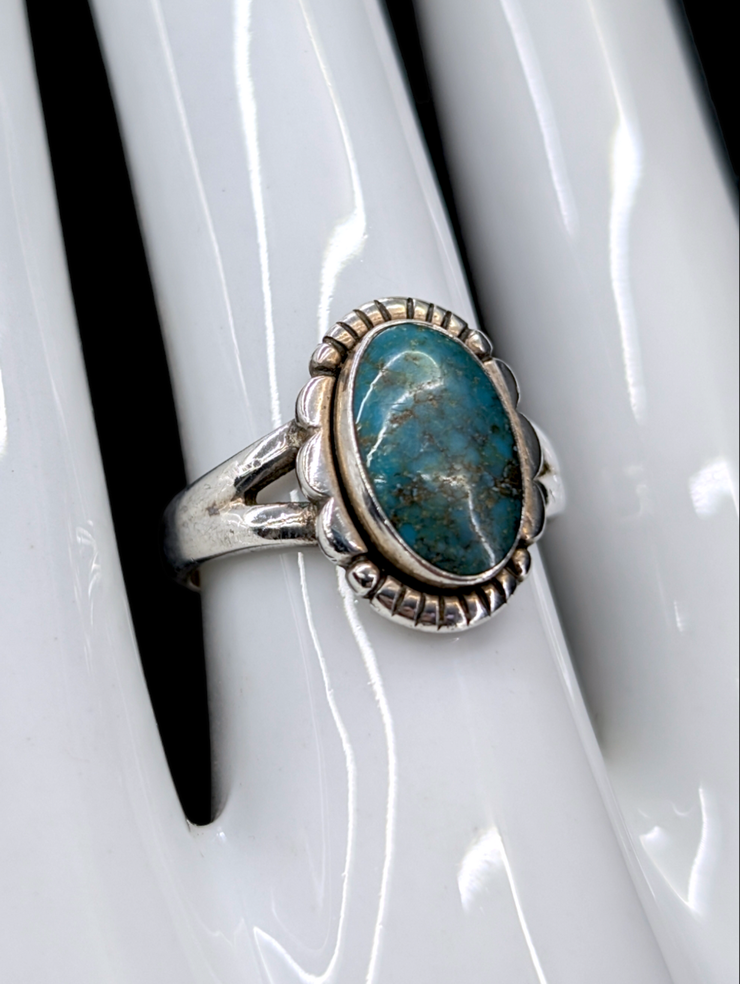 Vintage Native American Genuine Turquoise Sterling Silver Ring