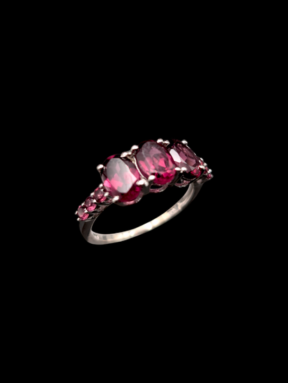 Vintage Three Stone Genuine Rhodolite Garnet Sterling Silver 925 Ring