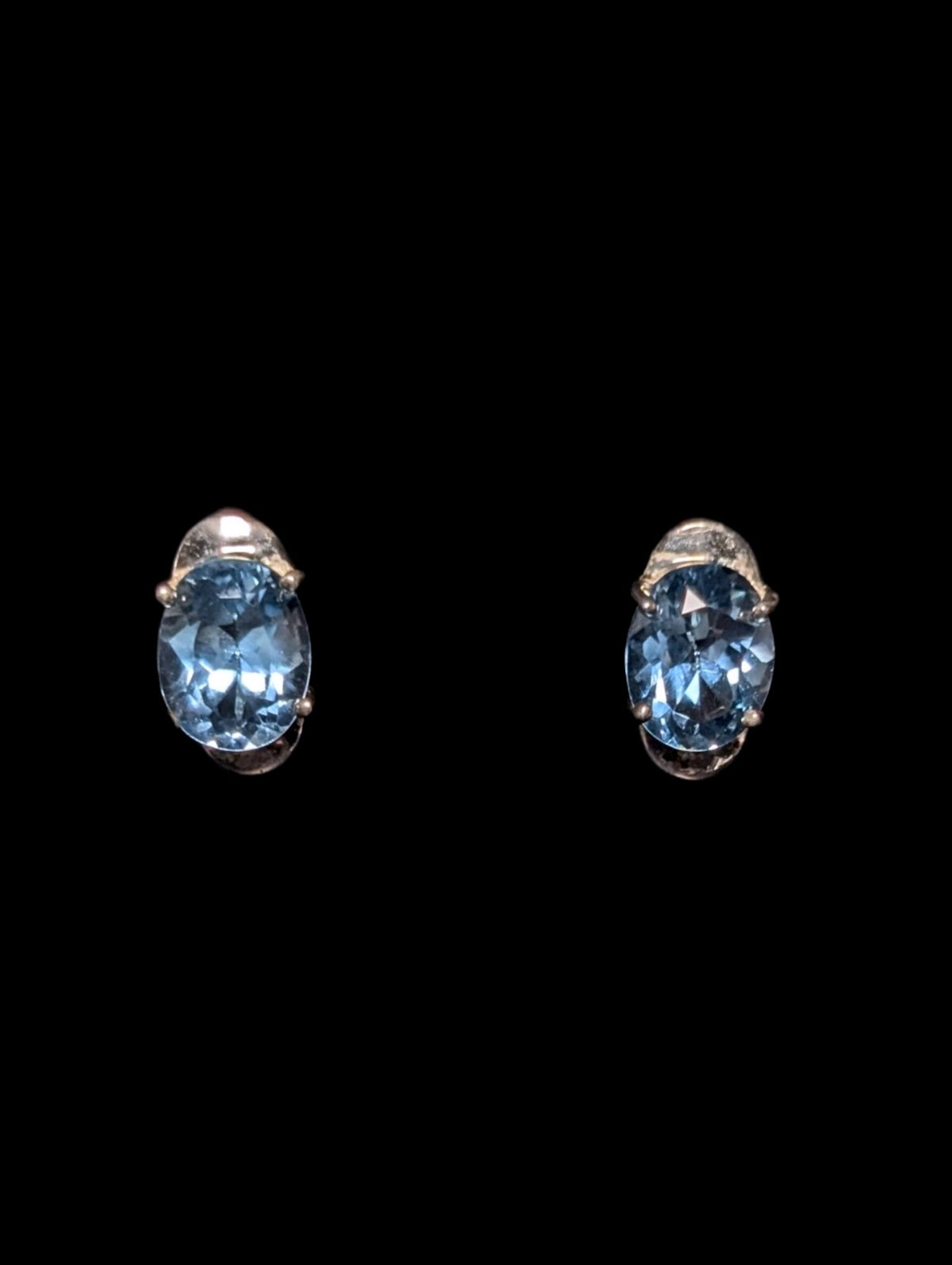 Vintage 4+ Carats Oval Cut Genuine Blue Topaz Stud Sterling Silver Earrings
