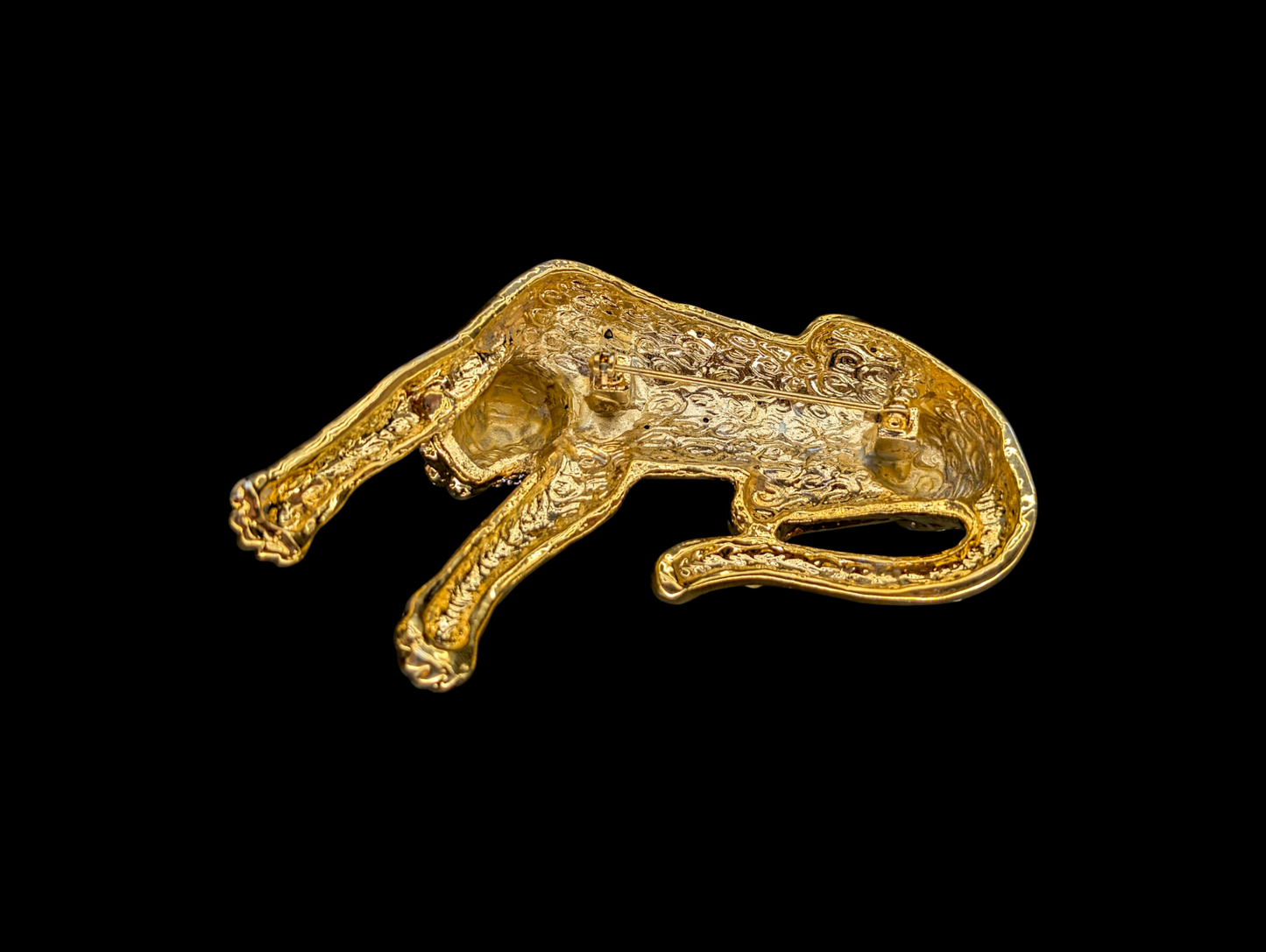 Vintage Large Rhinestone Leopard with Emerald Green Eyes Gold Toned Brooch Pin