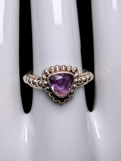 Vintage Artesian Bezel Set Trillion Cut Genuine Amethyst Solitaire Studded Band Sterling Silver Ring