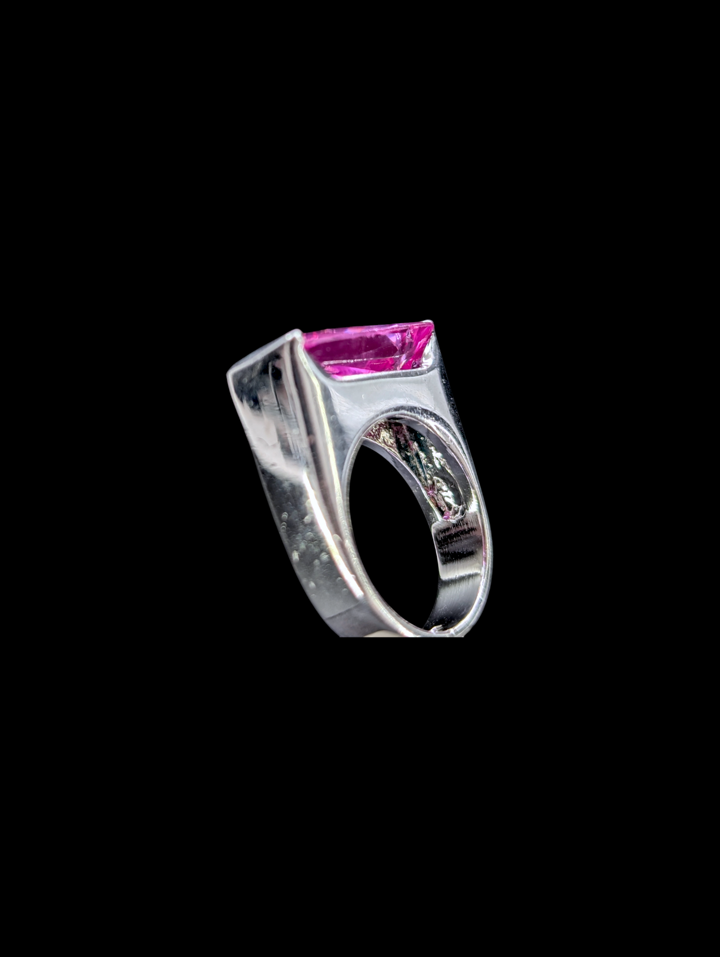 1980s 16 Carat East West Baguette Cut Genuine Pink Sapphire Solitaire Silver Ring