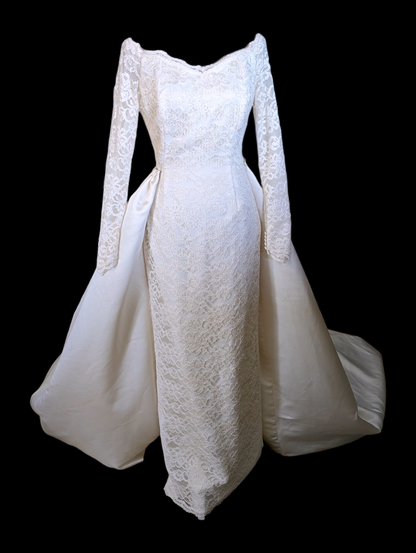 1990s Stunning Off the Shoulder Long Sleeve Lace Wedding Dress with Detachable Train