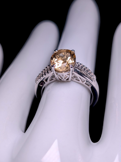 Vintage Dazzling Oval Cut Genuine Soft Golden Citrine Solitaire Split Shank Sterling Silver Ring