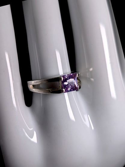 Vintage Simulated Amethyst Solitaire Sterling Silver Split Shank Ring