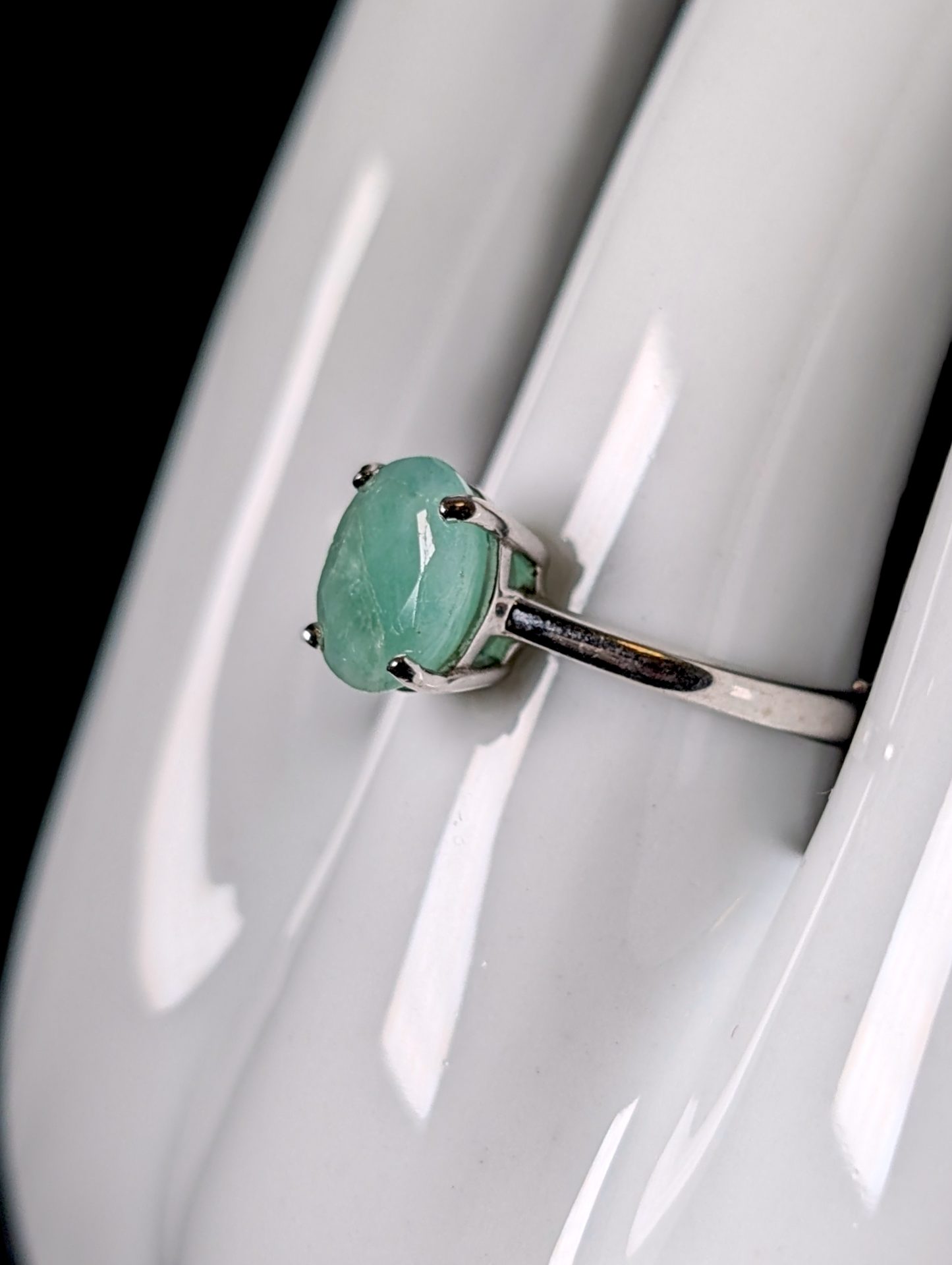 Vintage Oval Cut Earth Mined Genuine Emerald Solitaire Sterling Silver Ring