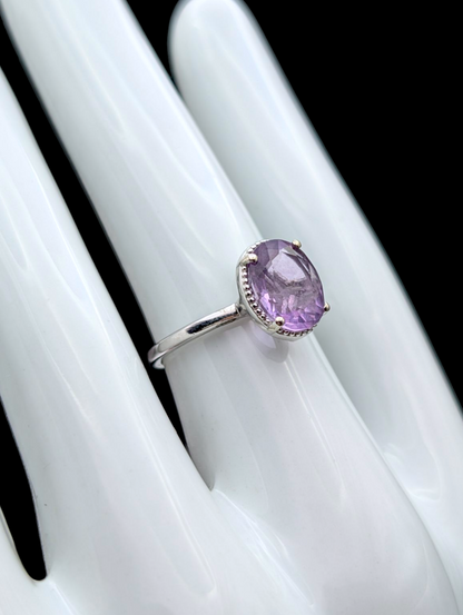 Vintage 2.75 Carat Earth Mined Genuine Lavender Amethyst Bezel Set Artisan Sterling Silver Ring