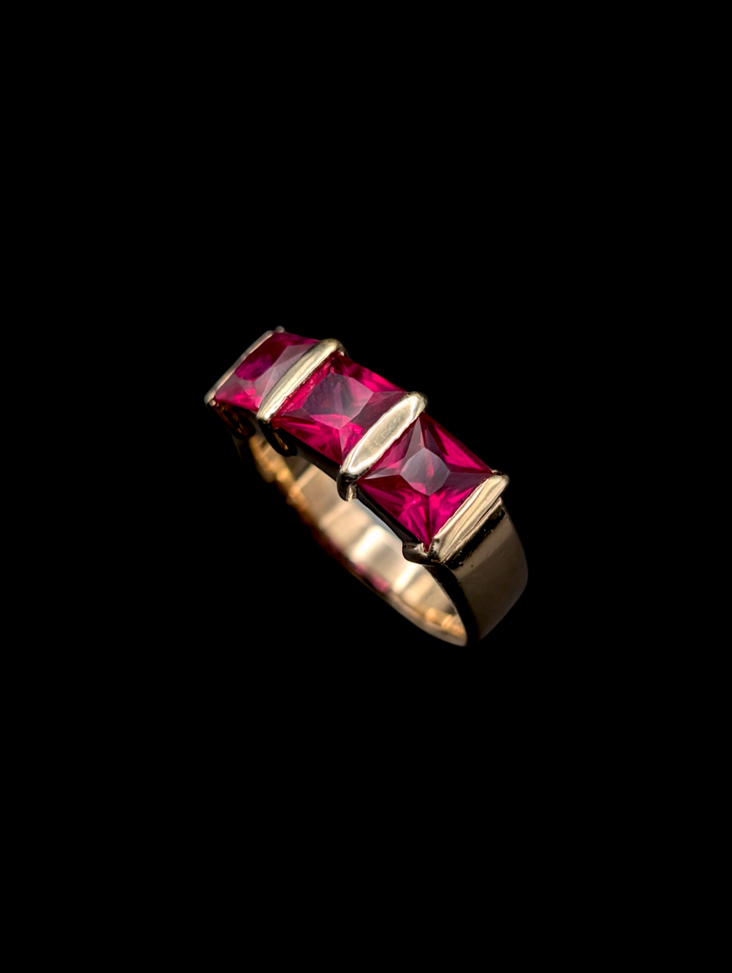 Vintage 3.7 Carat Genuine Thai Ruby Trio 18k Gold Vermeil Ring