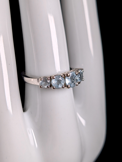 Vintage Graduating Round Cut Genuine Aquamarine Sterling Silver Band Ring