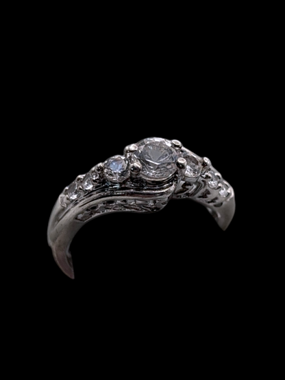 Vintage 3 Stone White Sapphire 925 Silver Twist Engagement Ring