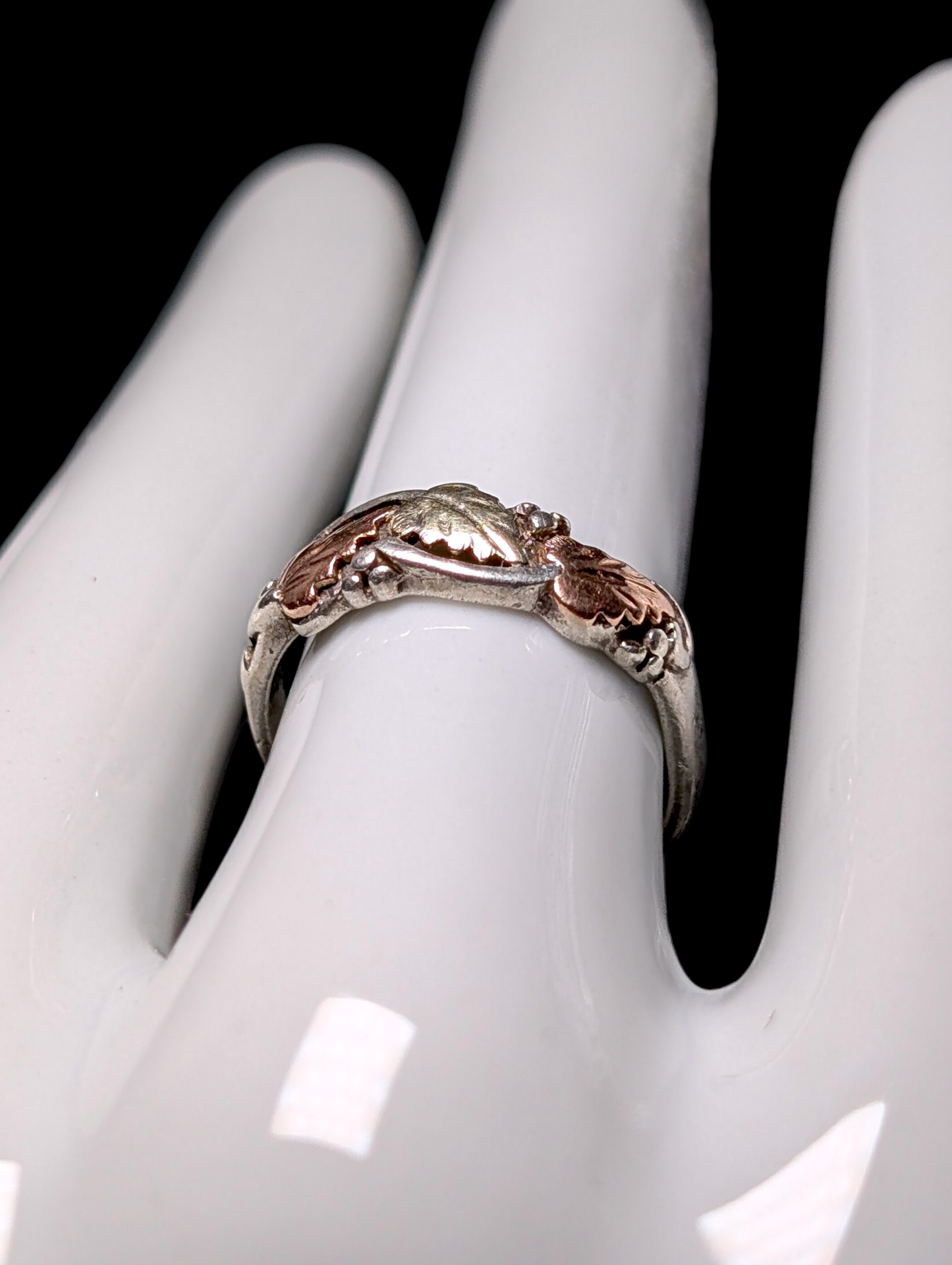 Vintage Black Hills 10k Gold Grape Leaf Trio and Sterling Silver Band Ring