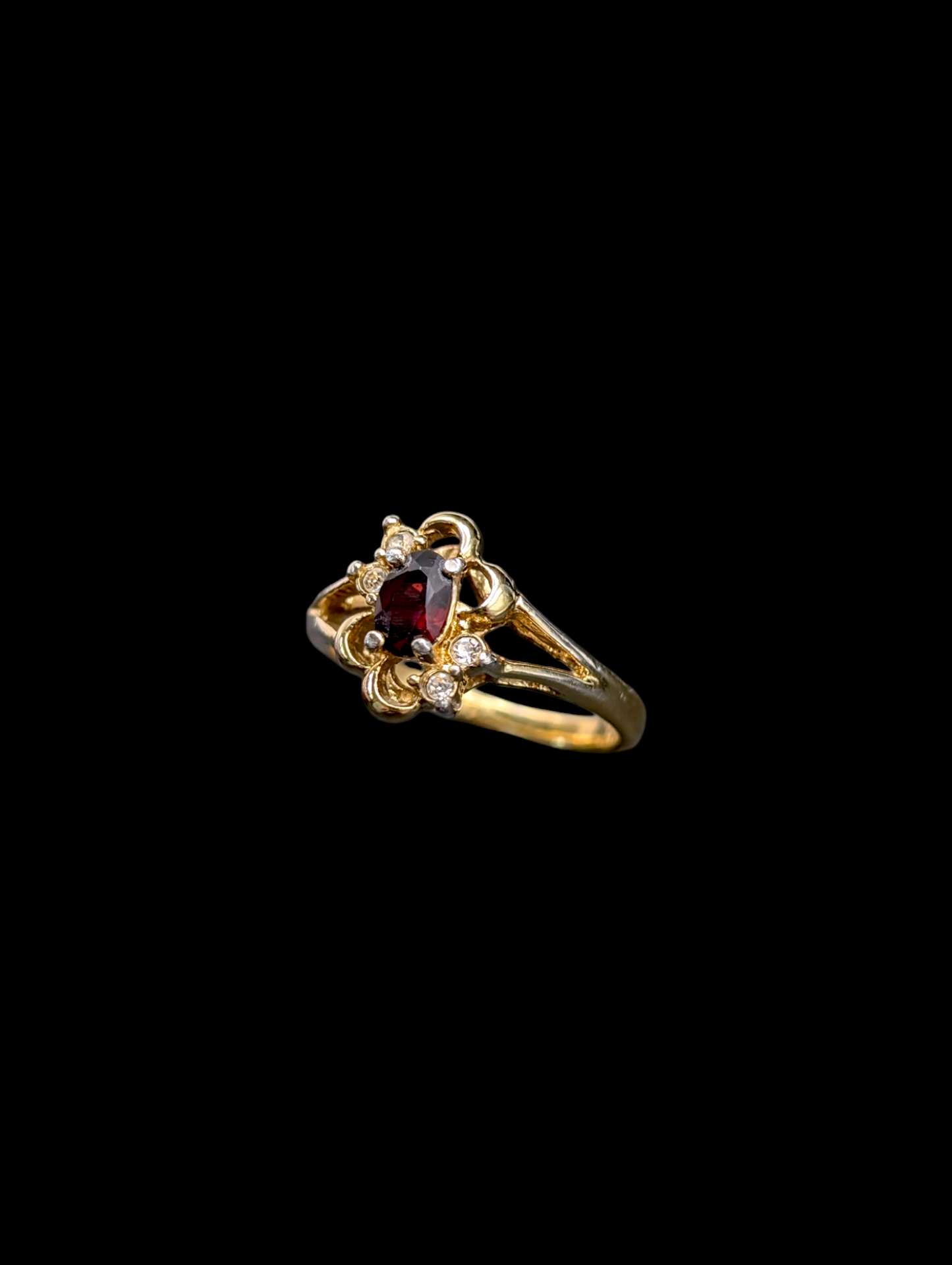 Vintage Solitaire Oval Genuine Garnet 14k Yellow Gold Vermeil Ring