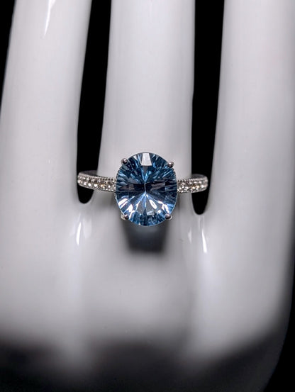 Vintage Oval Cut 5+ Carat Genuine Swiss Blue and White Topaz Solitaire Sterling Silver Ring
