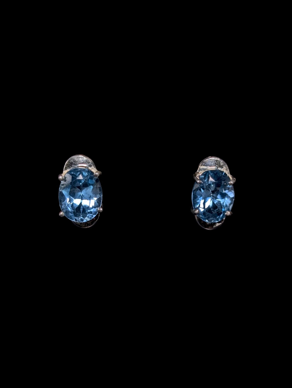 Vintage 4+ Carats Oval Cut Genuine Blue Topaz Stud Sterling Silver Earrings
