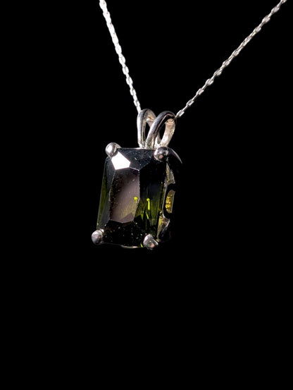 Vintage 14+ Carat Emerald Cut Genuine Chrome Diopside Sterling Silver Pendant