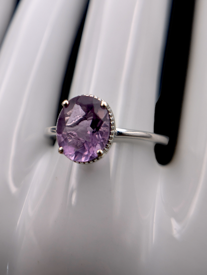 Vintage Oval Solitaire Genuine Amethyst Sterling Silver Ring