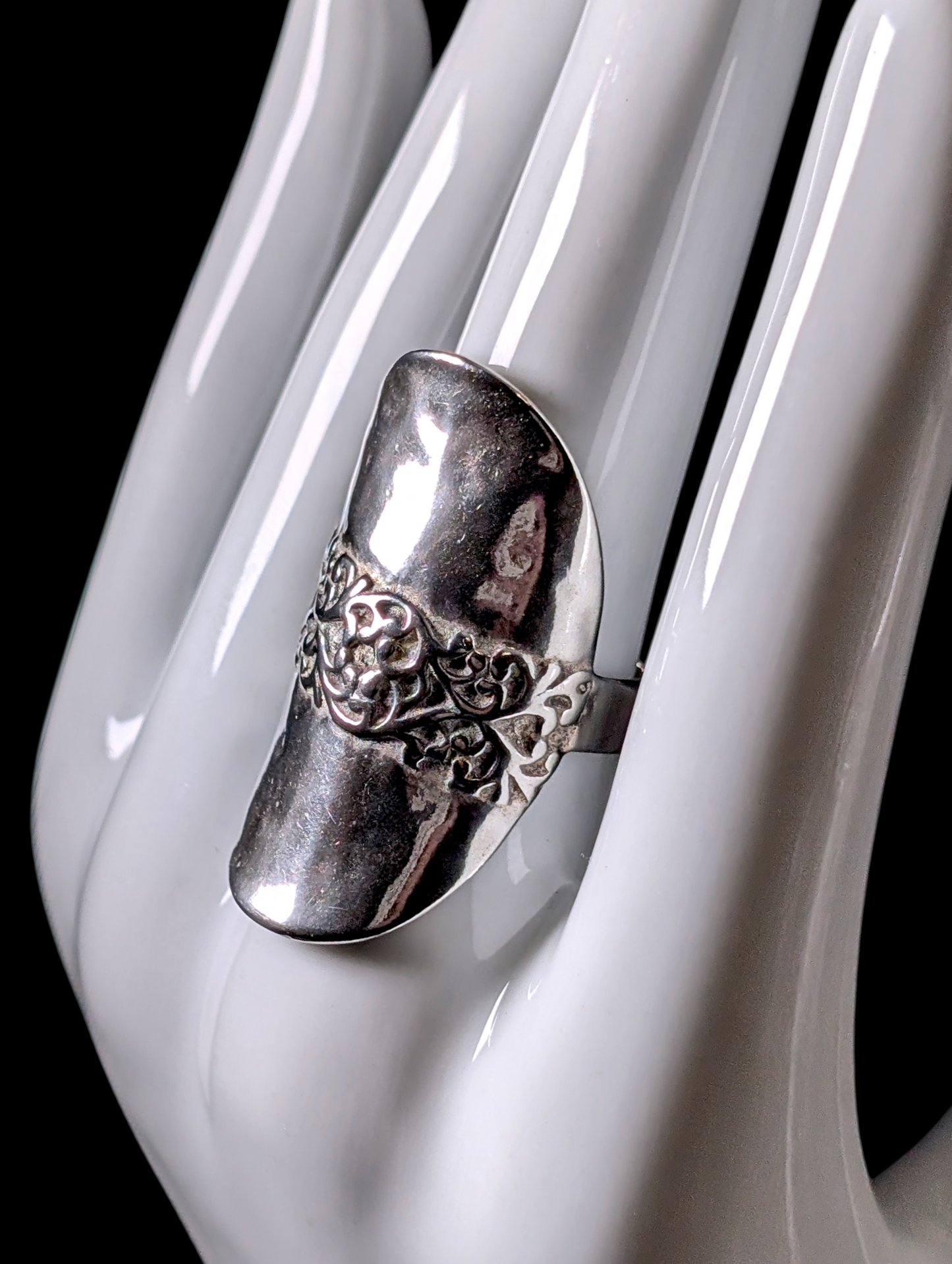 Vintage Israel Designer Shield Filigree Sterling Silver Statement Ring