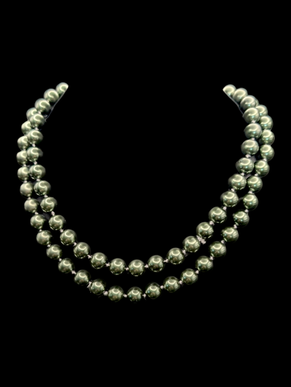 1940s-1960s Deep Green Glass Pearl Hand Knotted Necklace