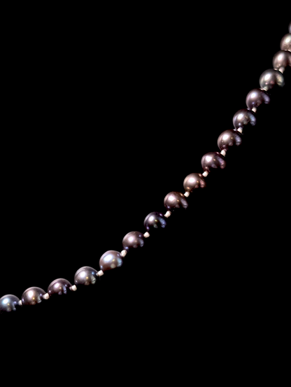 Vintage 14k Yellow Gold Hand Knotted Genuine Black Freshwater Pearl Beaded Single Strand Necklace