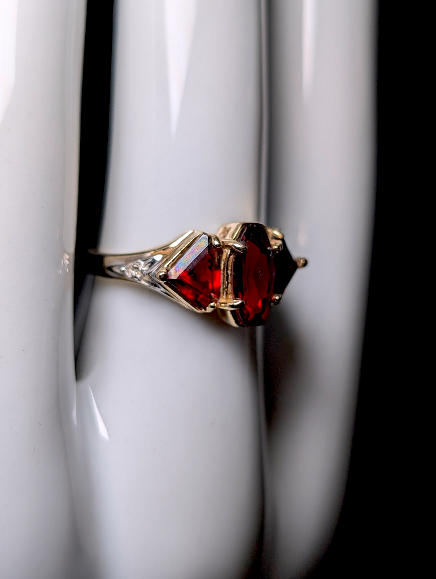 Vintage Designer Trillion Cut Genuine Garnet Three Stone and Diamond Accented 14k Solid Yellow Gold Ring