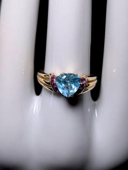 Vintage Trillion Solitaire Genuine Blue Topaz and Amethyst 10k Yellow Gold Ring