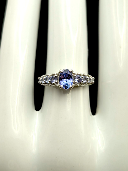 Vintage Oval Cut Earth Mined Genuine Tanzanite Sterling Silver Ring