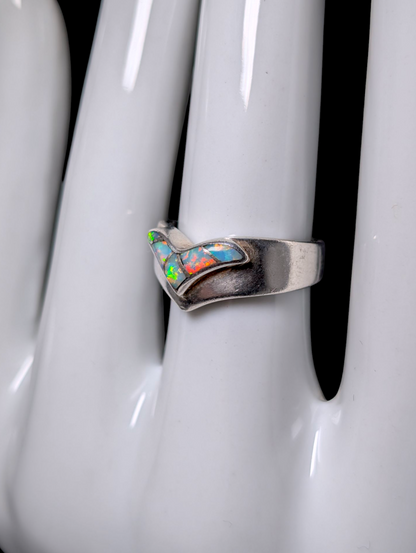 Vintage Native Southwest Style Chevron Bezel Set Genuine Fire Opal Sterling Silver Band Ring