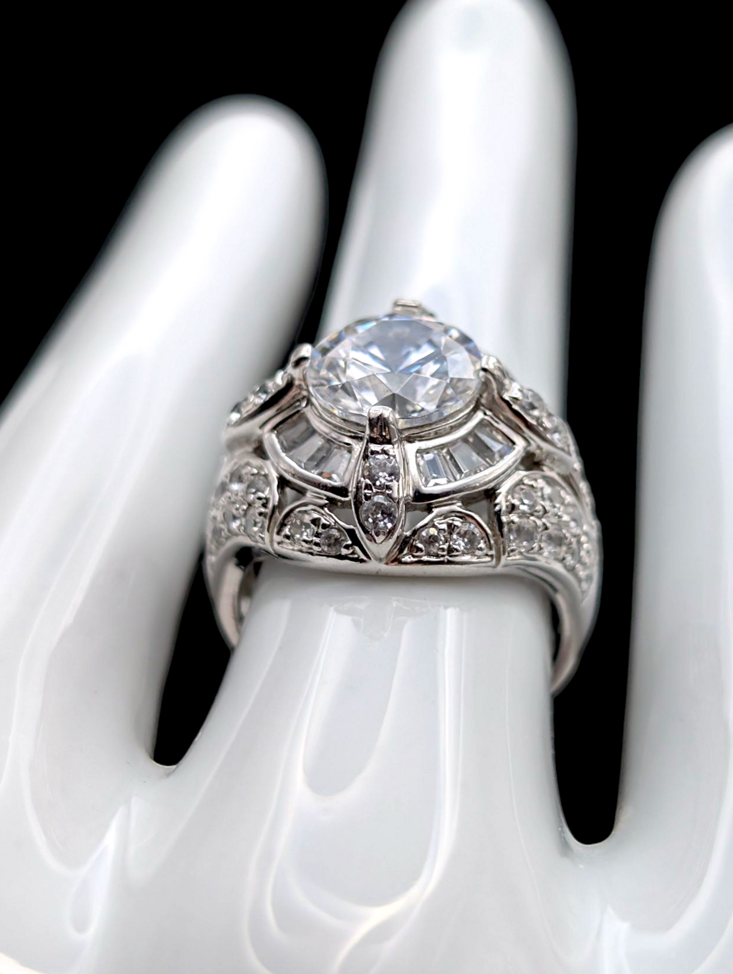 Vintage Art Deco Inspired Round Brilliant Cut Simulated Diamond Sterling Silver Vacation Ring