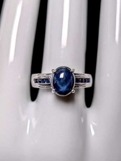 Vintage 4 Carat Cabochon Cut Earth Mined Genuine Star Sapphire Solitaire with Sapphire Accent Stones Sterling Silver Ring
