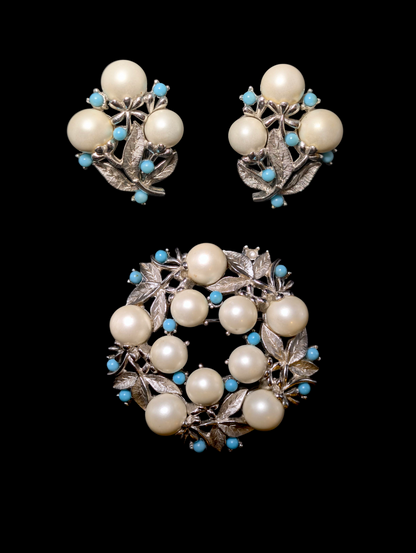 1960s Vintage Sarah Coventry Alaskan Summer Silver Toned Pearl and Turquoise Blue Beaded Wreath Brooch and Matching Earrings Set