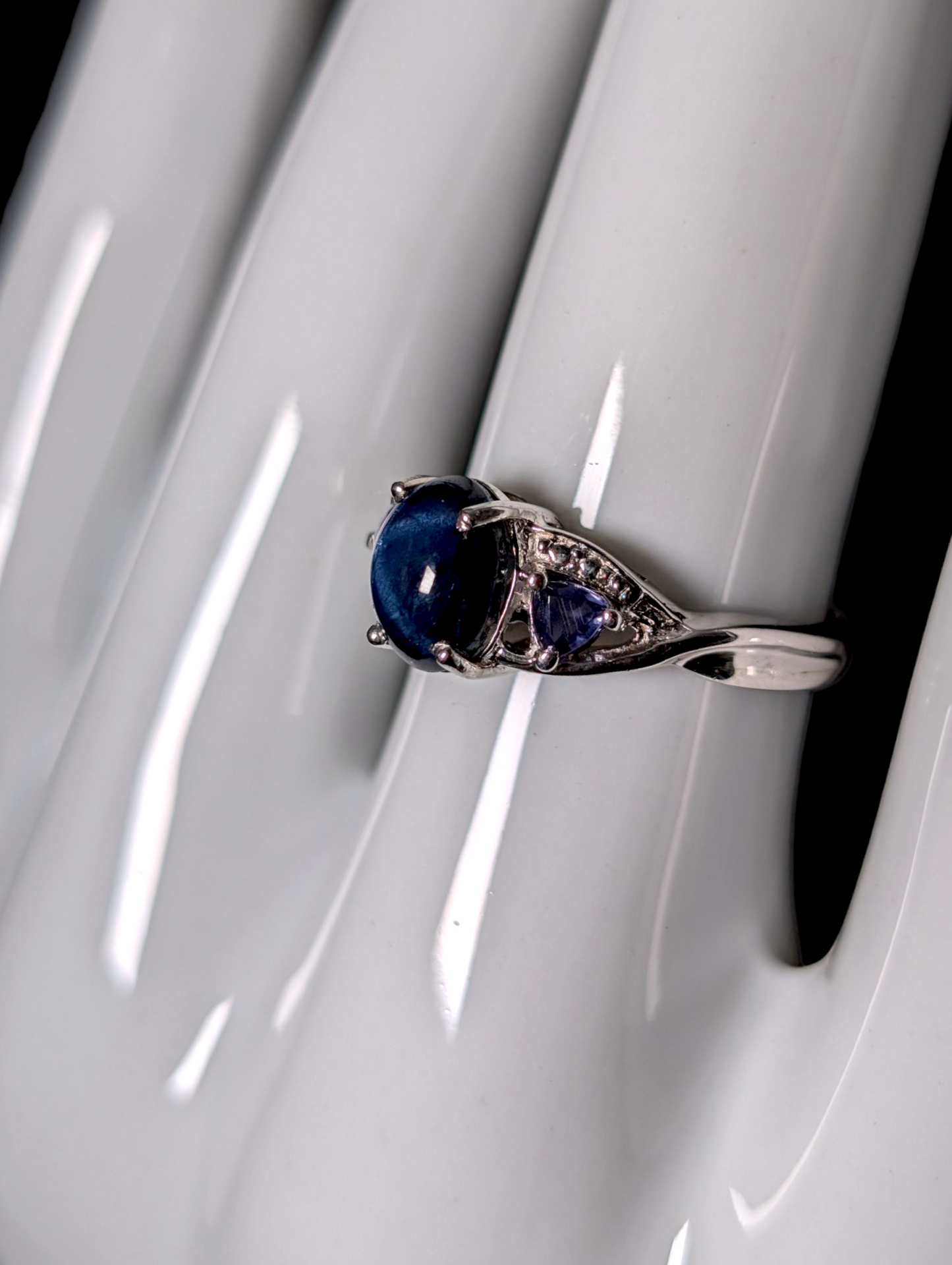 Vintage Cabochon Cut Genuine Star Sapphire Solitaire with Trillion Tanzanite Accent Stones Sterling Silver Ring