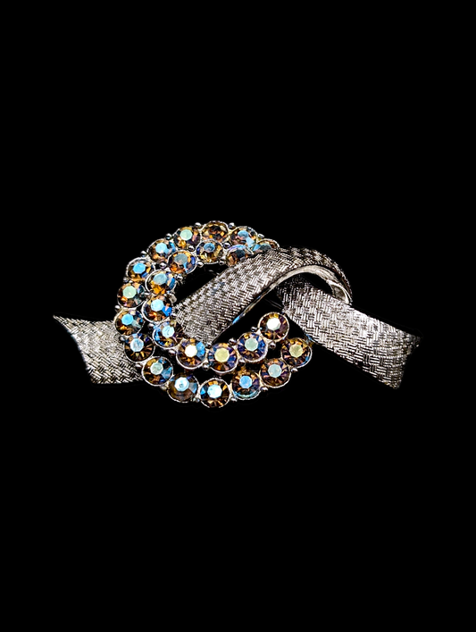 1950s - 1970s Coro Gorgeous Double Ring Pegasus Aurora Borealis Silver Thatched Ribbon Brooch Pin