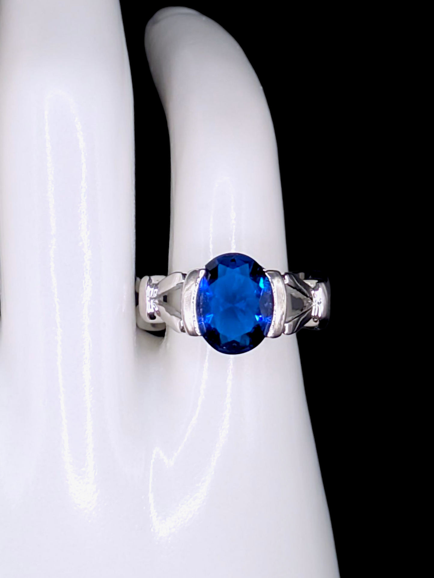 Vintage Inspired Oval Cut Simulated Blue Sapphire Solitaire Silver Toned Ring
