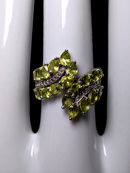 Vintage Genuine Peridot Feather Wrap Sterling Silver Ring