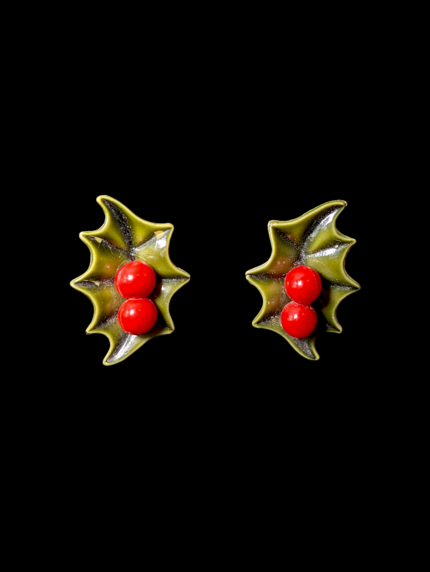 1940s Vintage Enamel Holly Leaves and Berries Screwback Earrings