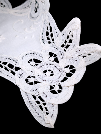 Vintage Bright White Cotton Battenburg Lace Victorian Style Collar