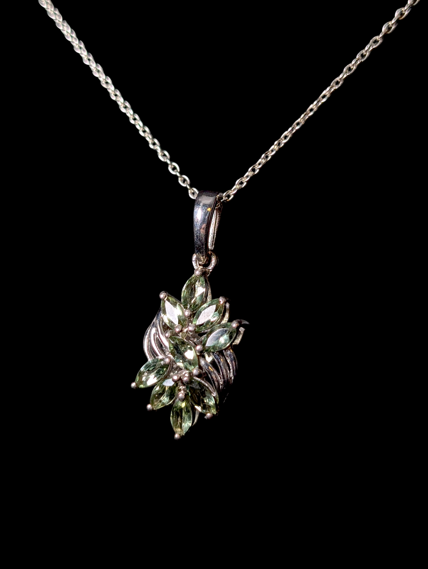 Vintage 1.25 Carat Marquise Cut Genuine Green Apatite Sterling Pendant and Delicate Made in Italy Chain Necklace