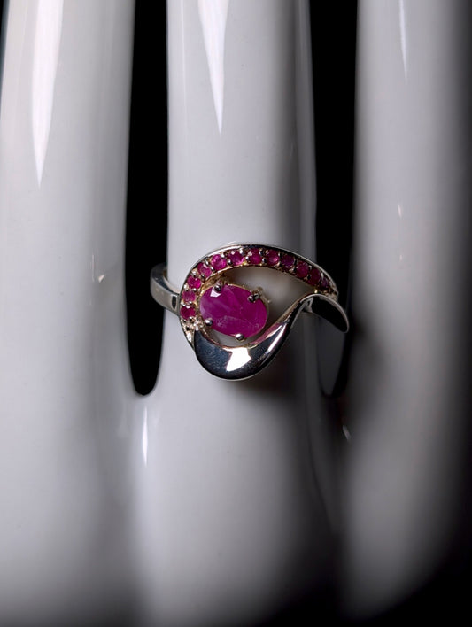 Vintage Unique Wave Oval Genuine Ruby Solitaire Sterling Silver Ring