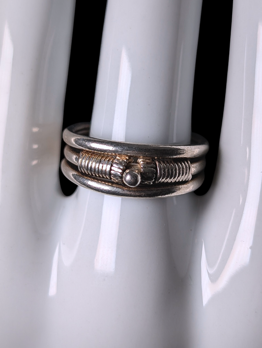 Vintage Interlocking Bali Sterling Silver Band Ring