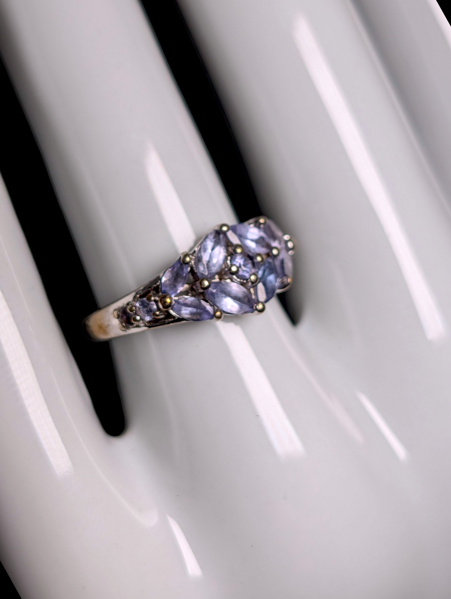 Vintage Stauer Elegant Genuine Tanzanite Sterling Silver Ring