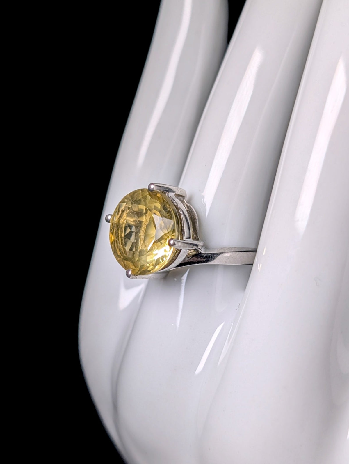 Vintage 9+ Carat Genuine Canary Yellow Citrine Solitaire Sterling Silver Ring