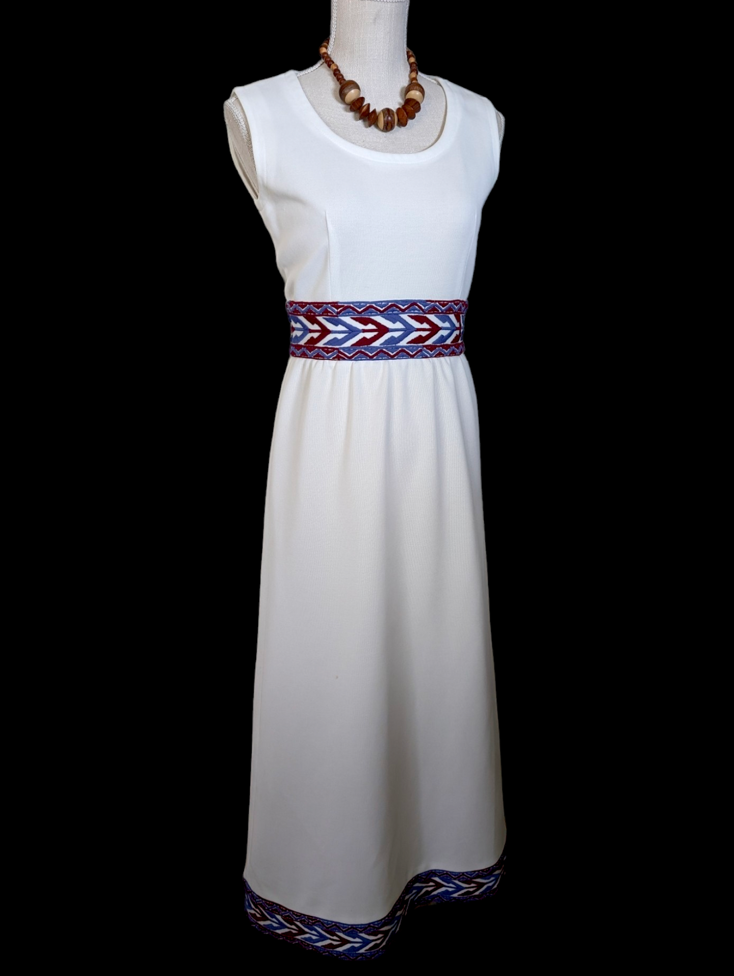 1970s White Mod A-Line Sleeveless Dress with Burgundy and Periwinkle Embroidery