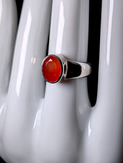 Vintage Bezel Set Genuine Orange Carnelian Solitaire Sterling Silver Band Ring