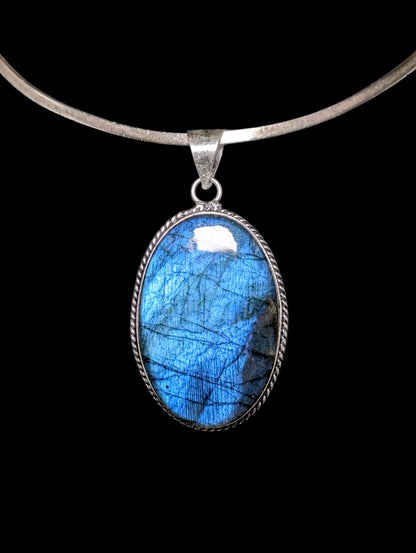 Vintage Large Genuine Blue Fire Labradorite Oval Solitaire Sterling Silver Pendant