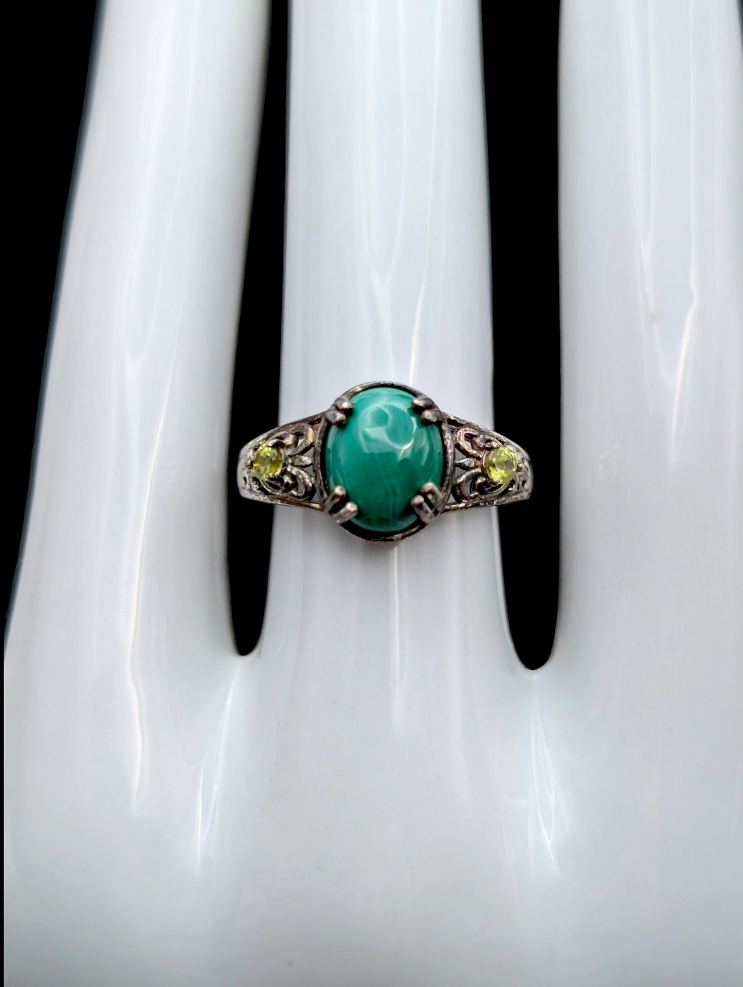 Vintage Oval Solitaire Genuine Malachite and Peridot Accent Stones Sterling Silver Tarnish Filigree Ring