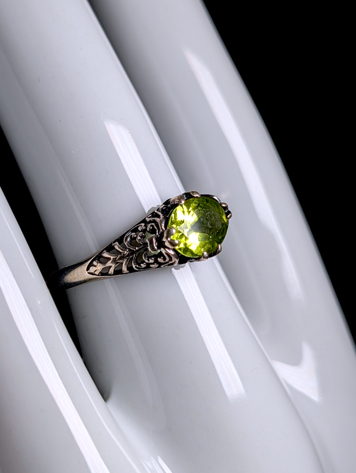 Vintage Victorian Inspired Genuine Brilliant Green Peridot Solitaire Sterling Silver Ring