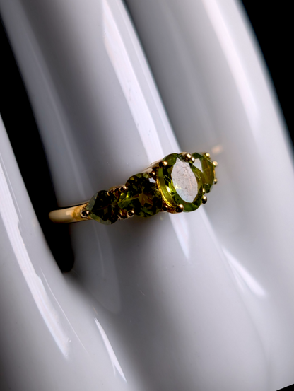 Vintage Graduating Round Cut Genuine Peridot 14k Yellow Gold Vermeil Ring